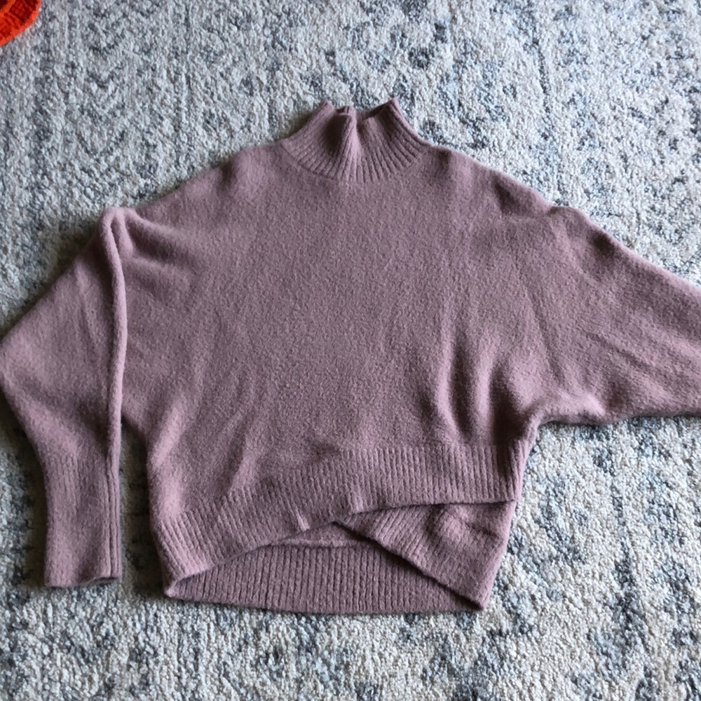 Express pink soft turtleneck
